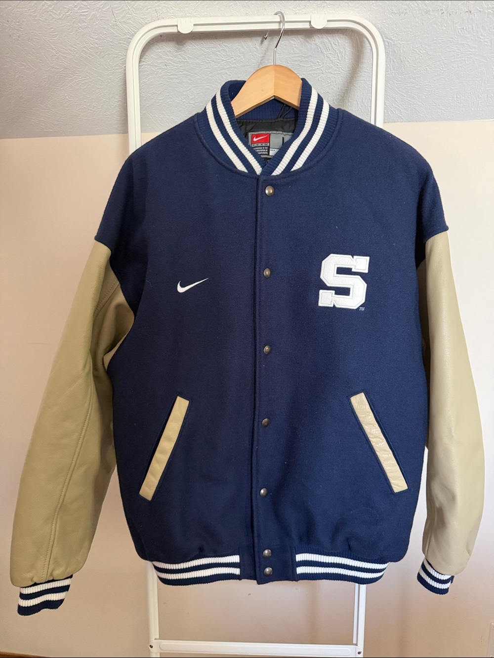 PENN STATE Nike wool and leather Varsity Jacket in Navy/tan - size L  VINTAGE